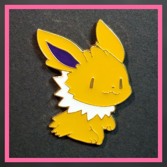 Nintendo Jewelry - Pokemon Jolteon Chibi 1" Enamel Pin